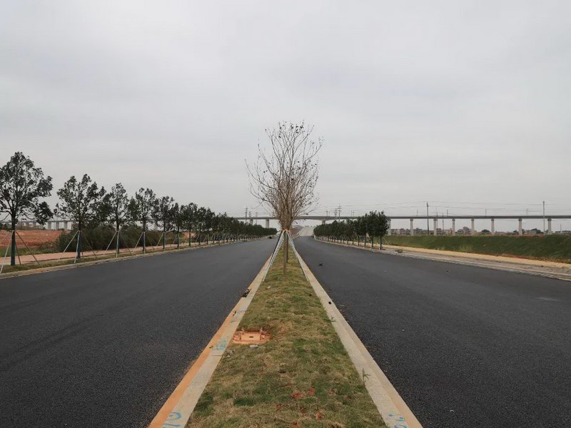 增城区仙村大道上跨广州枢纽东北货车外绕线仙村联络线立交桥即将完成