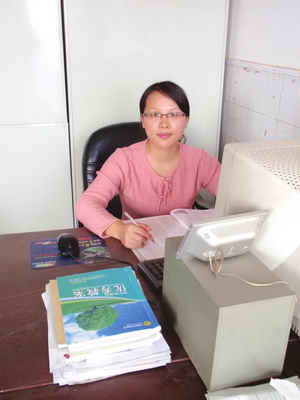 控流防辍表现突出的增城中新教师李爱谊