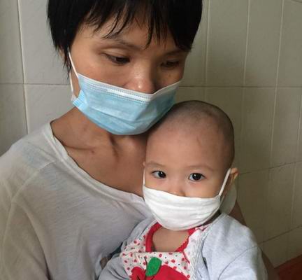 增城区荔城街棠厦村的女童潘欣怡患白血病 愁煞父母祈求善心人帮助