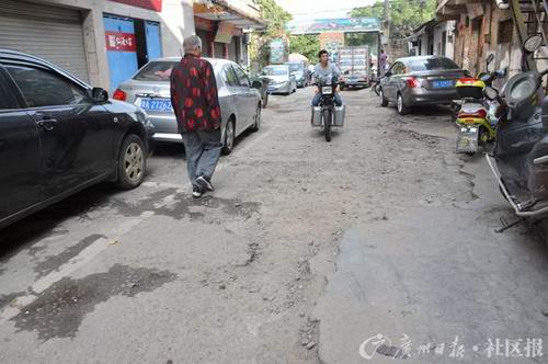 增城区荔城街相江路东二巷路面年久失修 街坊已多次反映 但一直无果