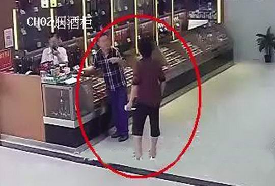 增城区小吃店接酒宴“订单” 店主垫钱买烟酒被骗 “惯骗”多地诈骗不下10起