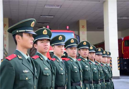 增城消防新兵巡礼:从“小鲜肉”锐变成“官兵”模样 保护荔乡的消防安全