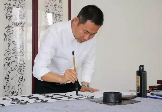 增城区新塘镇同聚雅书法创始人刘功锋 那些笔锋流转中的翰墨人生