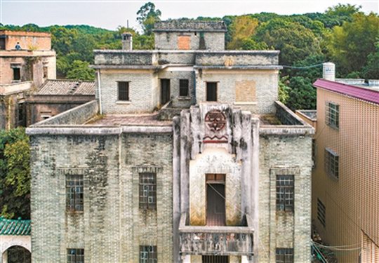 增城区增江街四丰村的陈宗南故居 青砖红瓦岁月斑驳 跨越悠悠百年的青红二楼