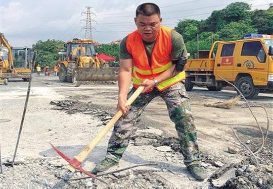 增城区道路养护中心荔城养护站王展胜 以路为业 以班为家”养护道路18年