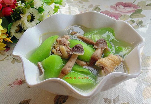 增城区派潭镇樟洞坑的荔枝菌 颇受珠三角食客的青睐 采摘周期仅历时45天