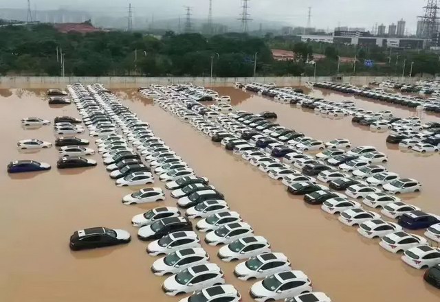 新车刚下线就变泡水车 暴雨让广本增城工厂损失惨重 内部员工五折购车消化