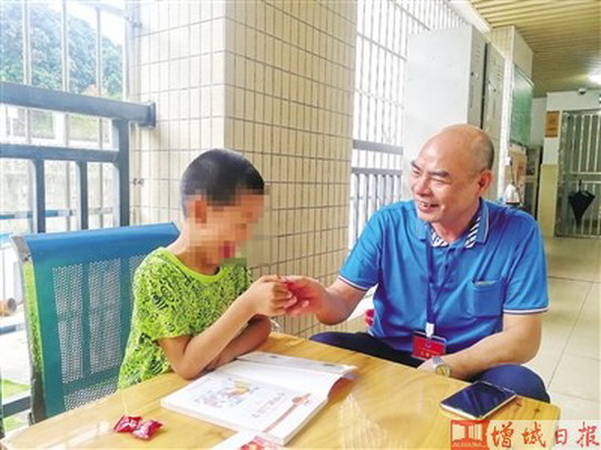 广州市增城区救助站帮艾滋病患儿安家福利院  折翅小天使找到新家