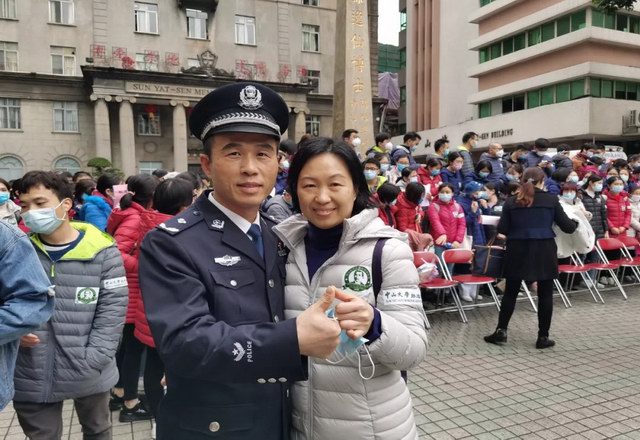 增城副区长张锦海:他在广州警队督导防疫安全  她为武汉前线送去"逸仙护理”