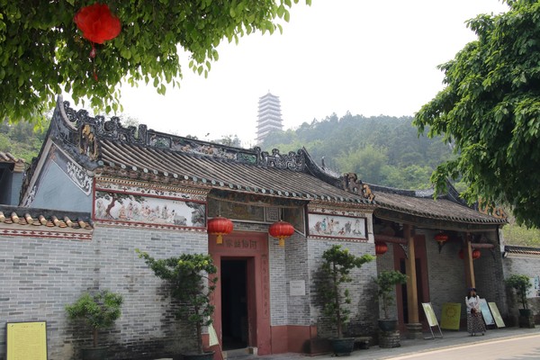 何仙姑的传说在广州增城有着深厚的民间社会基础  家庙内的香火盛极一时
