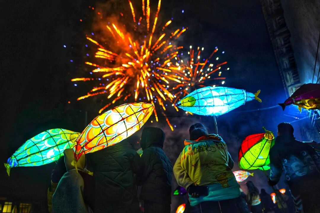 民俗诗篇:广州市增城区派潭镇双合寮村的舞鱼灯 舞的是岁月流转和文脉传承